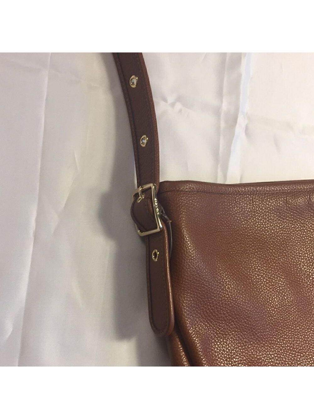 Coach Classic Shoulder BAG with Dust Bag, Brown Pebbled leather Adjustable strap - Picture 12 of 16